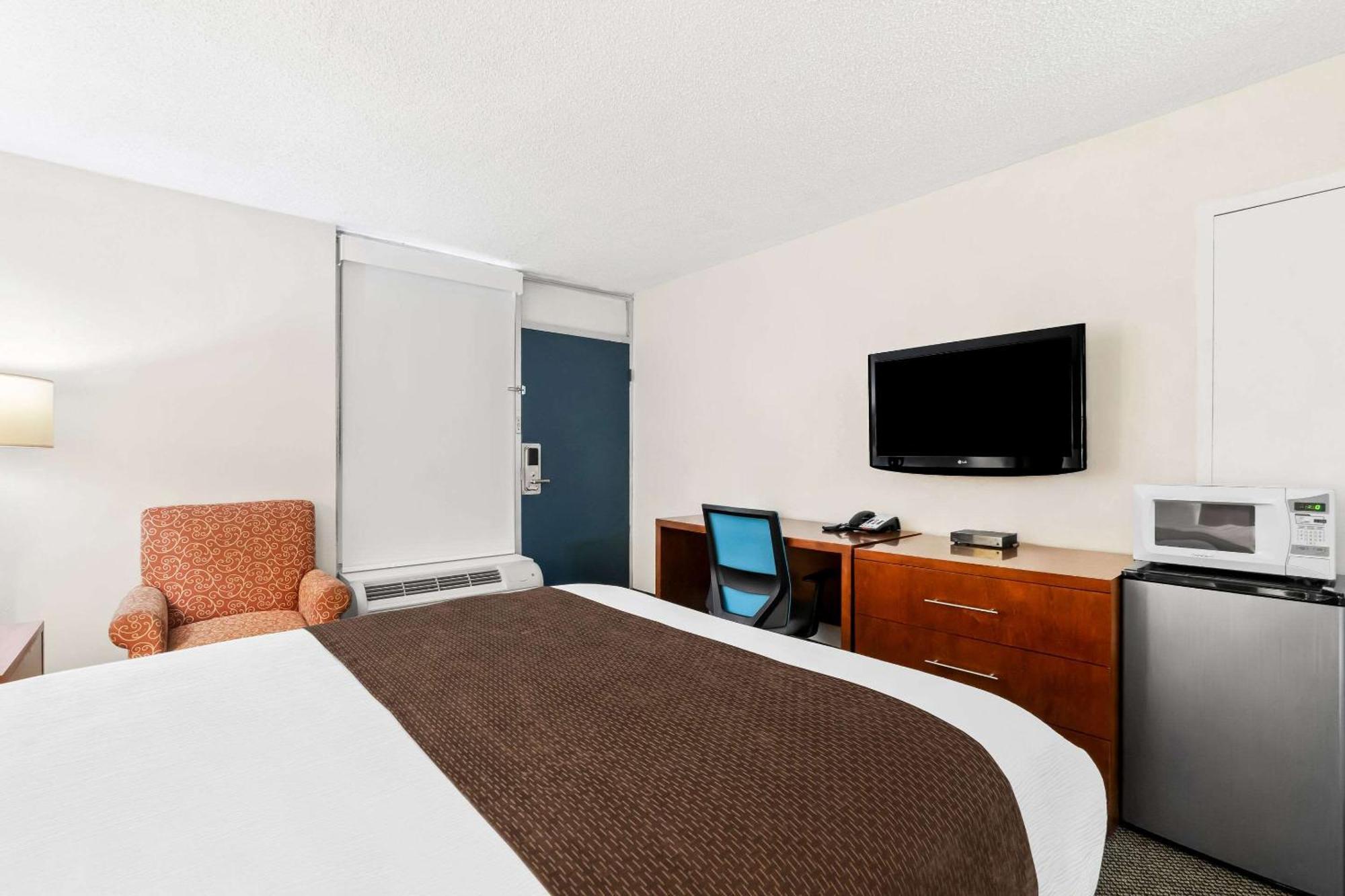 Rodeway Inn Dalton Buitenkant foto